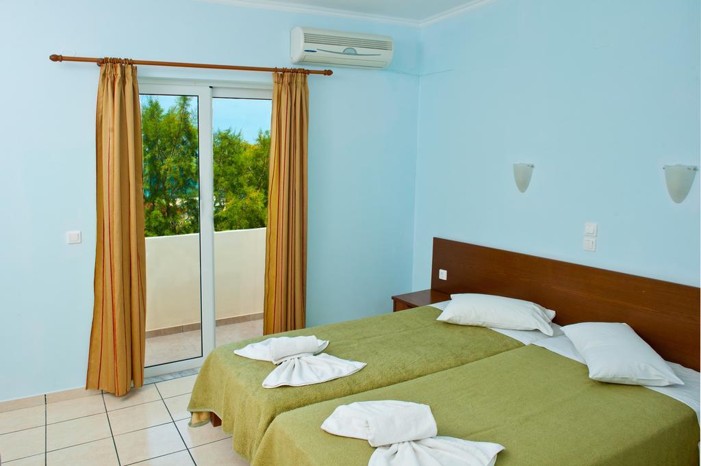Thodorou Village Agia Marina Habitación foto